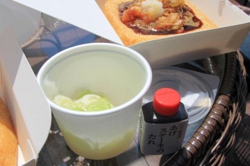 それはでっかい油揚げ 福井県 谷口屋の 竹田の油揚げ をいただく ムーンライトゆかりん